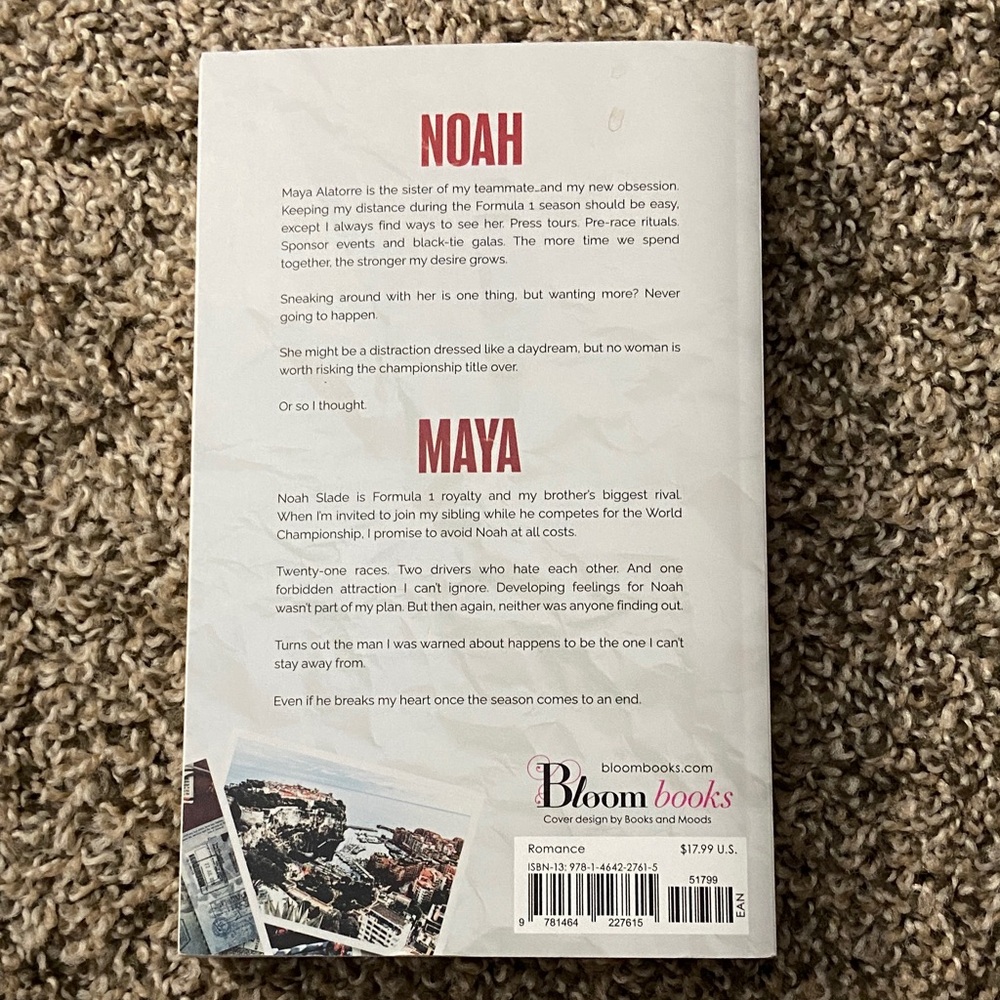 Book Set - Multicolor Covers - Picture 4 of 10